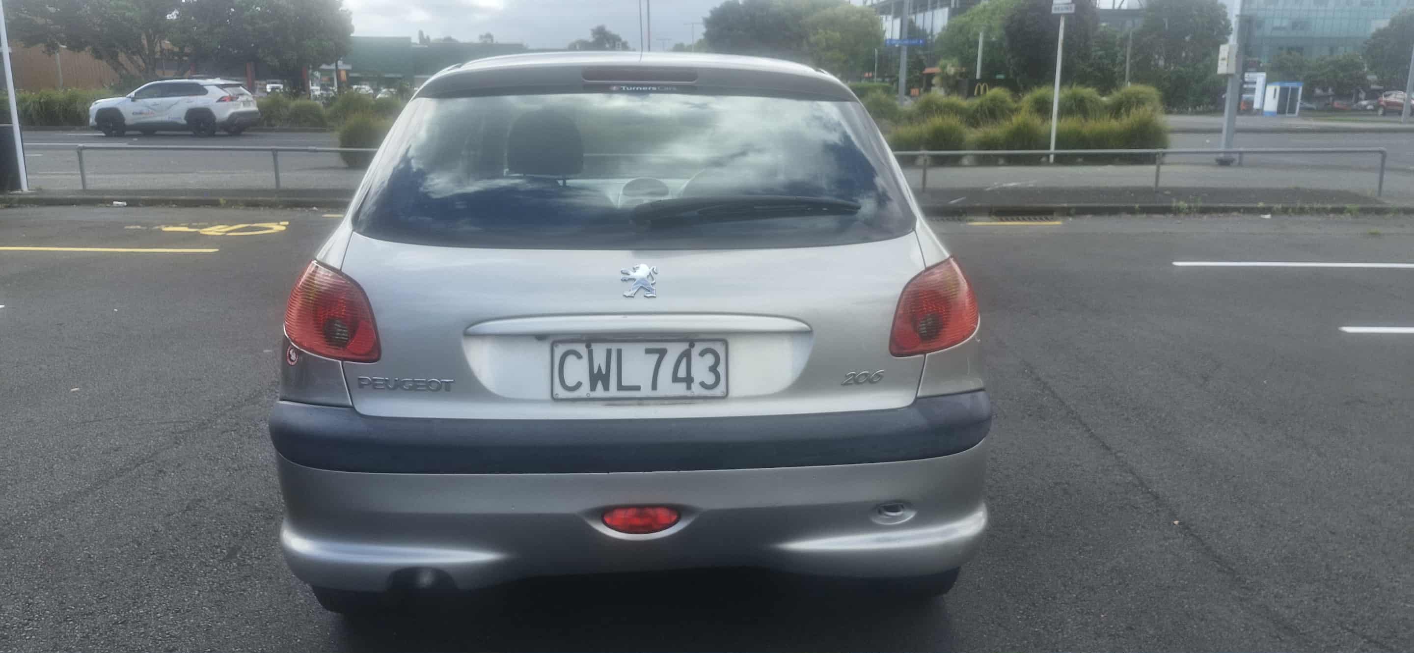 
								2005 Peugeot 206 XR 1.4 5DR 4SPD A P Hatchback Automatic full									
