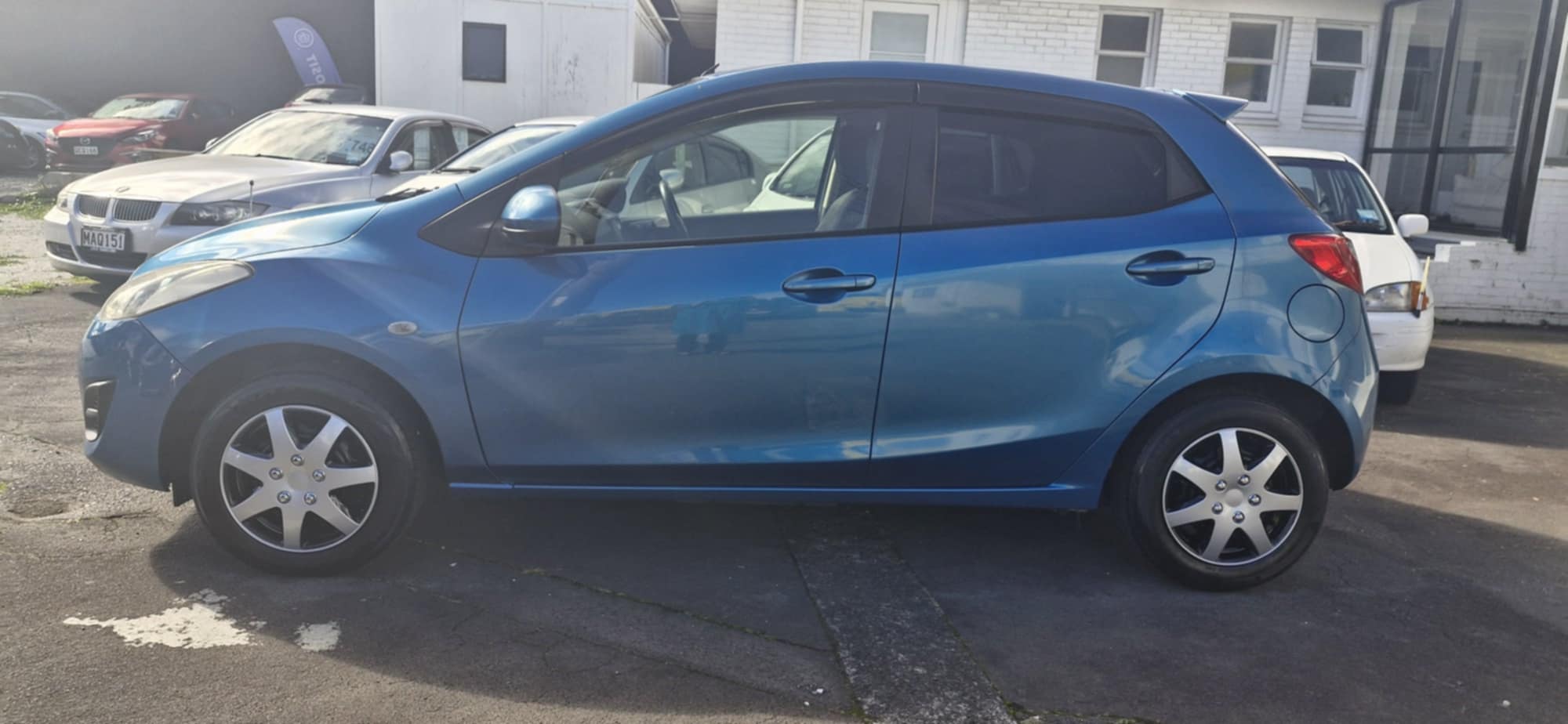 
								2013 Mazda Demio Skyactiv full									