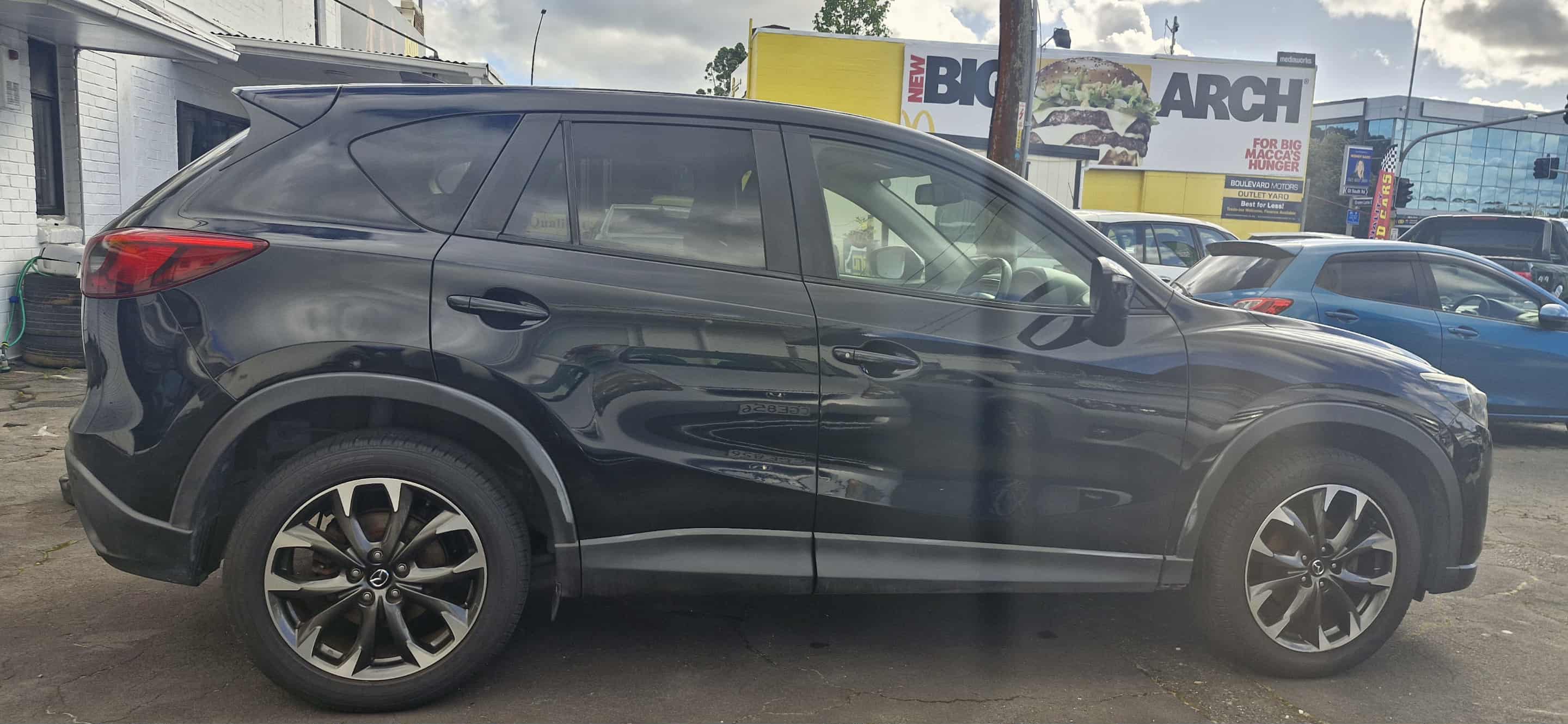 
								2015 Mazda CX5 Sports – Petrol full									