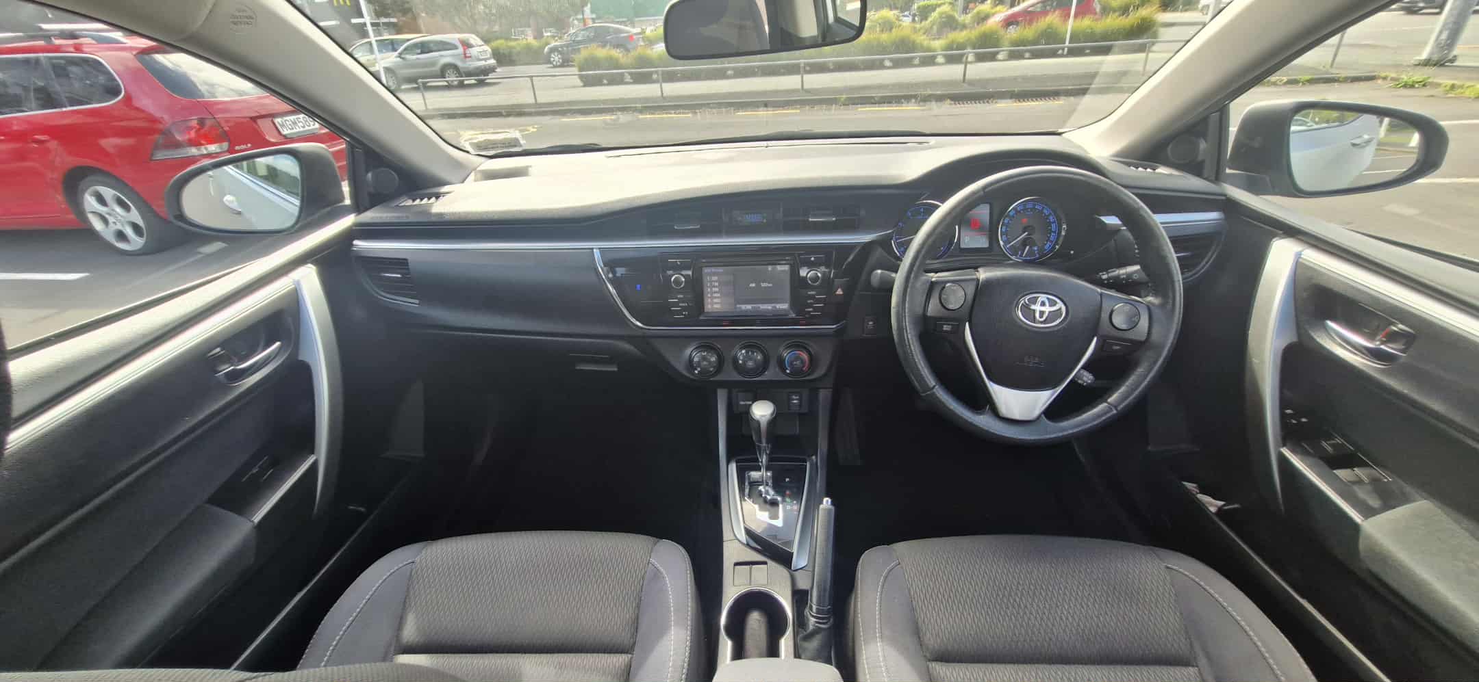 
								2013 Toyota Corolla GLX full									